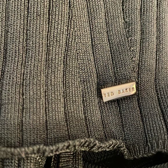 Ted Baker Olive Green Ribbed Tank – Size 1 (XS/Small) - Picture 4 of 4